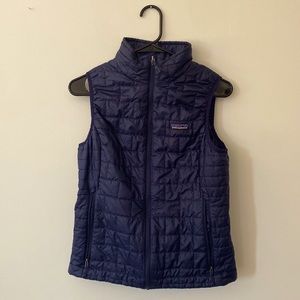 Patagonia Women’s Nano Puff Vest Small Navy